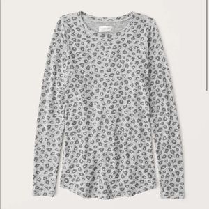 ABERCROMBIE LONG-SLEEVE RIBBED LEGGING TEE NWOT